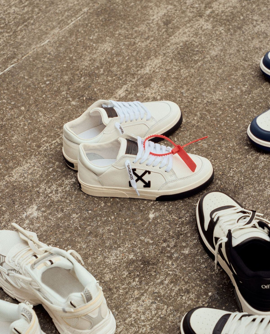 Off White