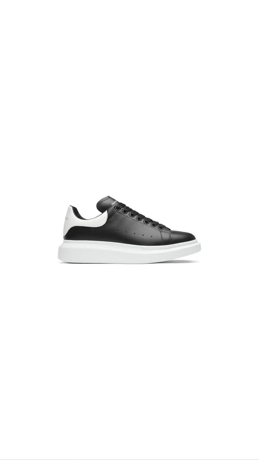 Oversized Sneaker 'Black White'