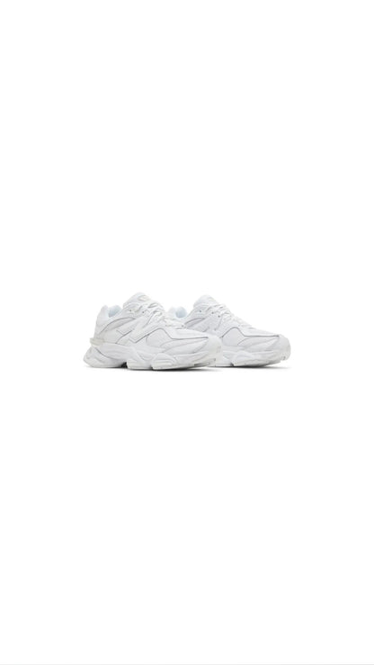 9060 'Triple White'