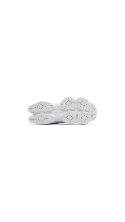 9060 'Triple White'