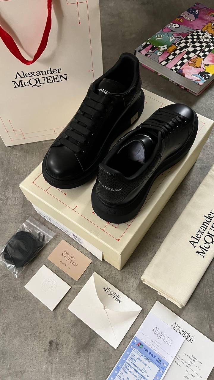 Alexander Mcqueen